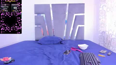 Snapshot of princess_sharon_ chatting on 11.28.25 princess_sharon_ online show from 11.28.25