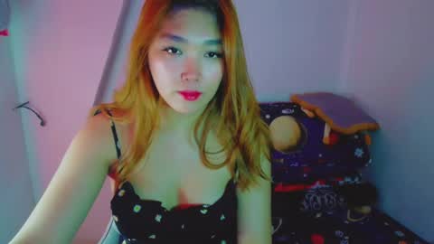Snapshot of princesscutiexx chatting on 12.15.24 Hello everyone this is your beloved Athena again I present the most comfortable and kind room I accept everyone with kindness online show from 12.15.24