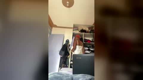 Snapshot of princesslove90 chatting on 01.08.26 princesslove online show from 01.08.26