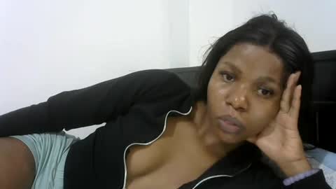 Snapshot of princesslove90 chatting on 06.12.26 princesslove online show from 06.12.26