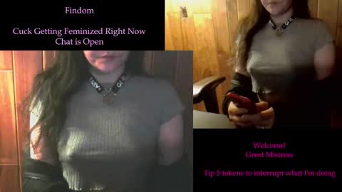Snapshot of princessmariahswitch chatting on 11.14.25 Cuckold Cravings online show from 11.14.25