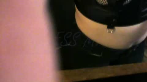 Snapshot of princessmariahswitch chatting on 07.30.26 Cuckold Cravings online show from 07.30.26