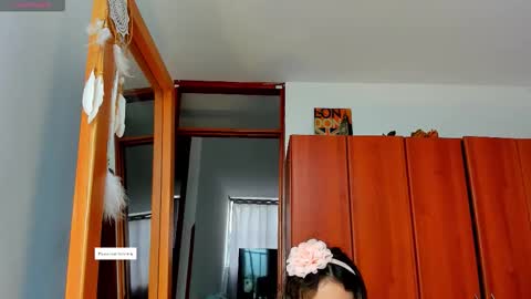 Snapshot of princessmariana25 chatting on 03.27.26 princessmariana25 online show from 03.27.26