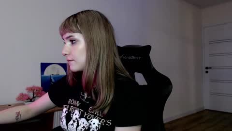 18 y.o online show from 03.12.25