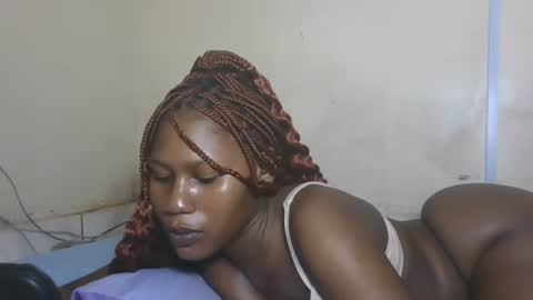 Snapshot of princesssweetass2 chatting on 10.07.25 FENNY online show from 10.07.25