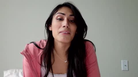 Snapshot of prinxessally chatting on 01.02.25 Prinxessally online show from 01.02.25