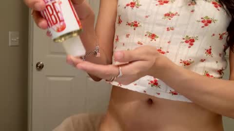 Snapshot of prinxessally chatting on 02.18.25 Prinxessally online show from 02.18.25