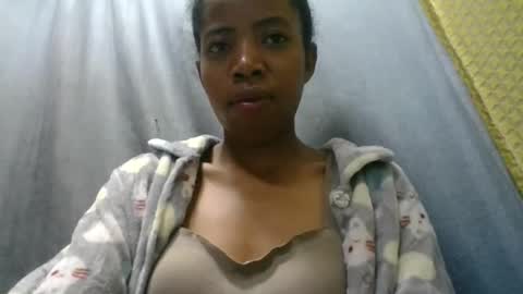 Snapshot of prisca880319 chatting on 05.30.26 prisca880319 online show from 05.30.26