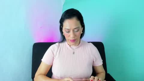Snapshot of priscilasmiith25 chatting on 06.17.26 PriscilaSmiith online show from 06.17.26
