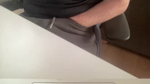 Snapshot of pritchj chatting on 09.28.25 pritchj online show from 09.28.25