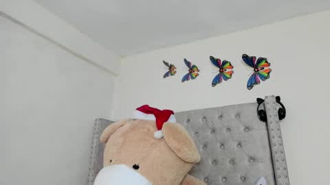 Profana Red online show from 12.27.24