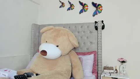 Profana Red online show from 01.08.25