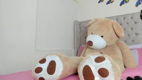 Profana Red online show from 01.20.25