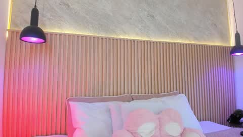 Profana Red online show from 03.09.26