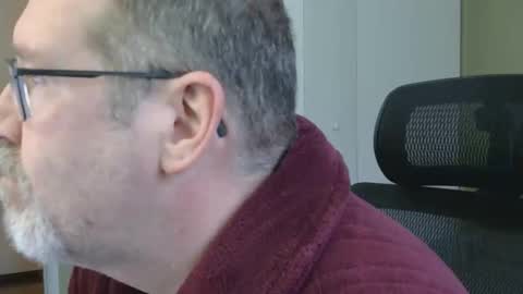 professor21255 online show from 11.04.25