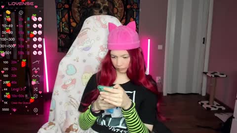 Snapshot of project_hisoka44 chatting on 01.12.25 Di online show from 01.12.25