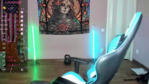 Snapshot of project_hisoka44 chatting on 10.29.25 Di online show from 10.29.25