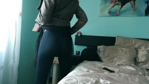 prxscillia_tx online show from 02.05.25