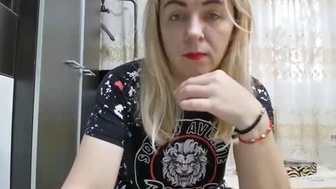 Snapshot of pryncess_sweety chatting on 11.27.25 Pryncess sweety online show from 11.27.25