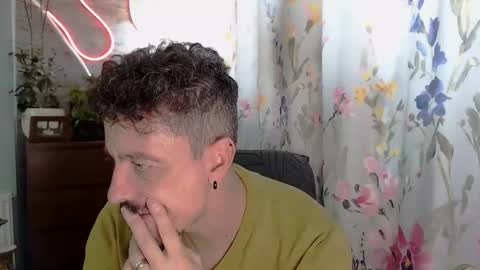 Snapshot of psycho58gbr chatting on 10.20.25 psycho58gbr online show from 10.20.25