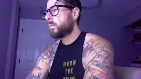 Snapshot of pt73554 chatting on 10.31.25 pt73554 online show from 10.31.25