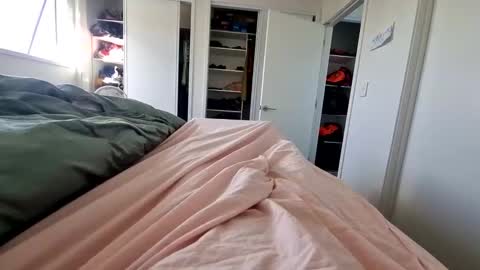 Public online show from 12.05.25