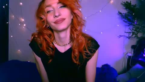 Snapshot of pufpufog chatting on 01.15.25 EsteticHouse online show from 01.15.25