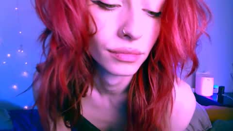 Snapshot of pufpufog chatting on 02.21.25 EsteticHouse online show from 02.21.25