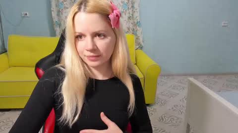 Victoria online show from 03.12.25