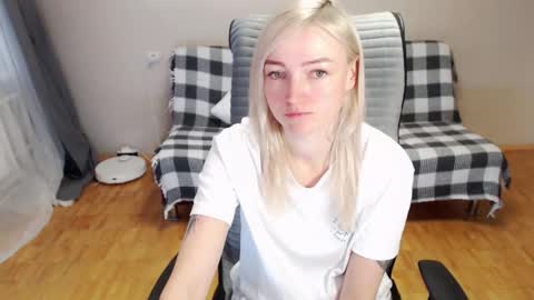 Snapshot of puma_ma chatting on 02.28.26 Polly online show from 02.28.26