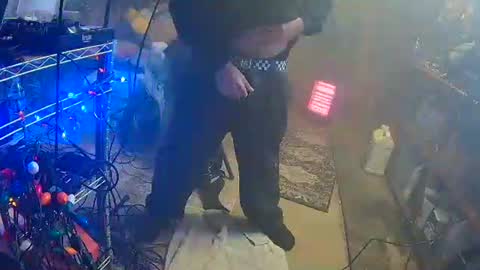 punkrunr083 online show from 02.20.25