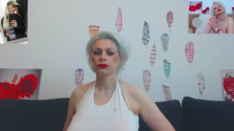 Snapshot of pure_seduce_wow chatting on 04.24.26 Goldie online show from 04.24.26