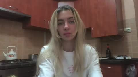 Snapshot of purelust_naomi chatting on 11.05.25 purelust_naomi online show from 11.05.25