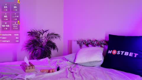 Snapshot of pusichka_ chatting on 12.29.24 Diana    Onlyfans  online show from 12.29.24