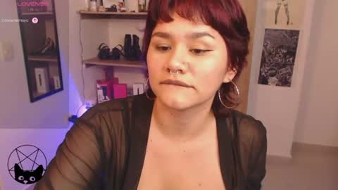 Snapshot of pussycat420_ chatting on 07.18.26 Mari online show from 07.18.26