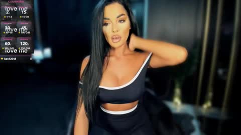 Snapshot of pussydollxx chatting on 10.28.25 Andreea online show from 10.28.25