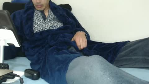 Snapshot of pussyhunterpt chatting on 03.02.25 Ruck Fules online show from 03.02.25