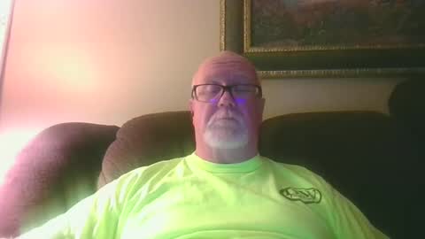 Snapshot of pussylover1365 chatting on 01.12.25 pussylover1365 online show from 01.12.25