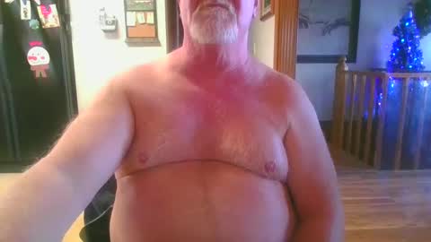 Snapshot of pussylover1365 chatting on 01.15.25 pussylover1365 online show from 01.15.25