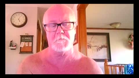 Snapshot of pussylover1365 chatting on 09.16.25 pussylover1365 online show from 09.16.25