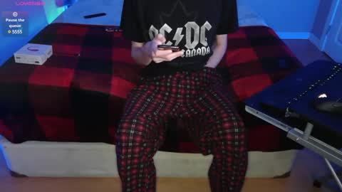 Snapshot of pussylover2182 chatting on 12.09.24 pussylover2182 online show from 12.09.24