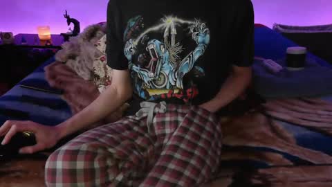 Snapshot of pussylover2182 chatting on 02.11.25 pussylover2182 online show from 02.11.25