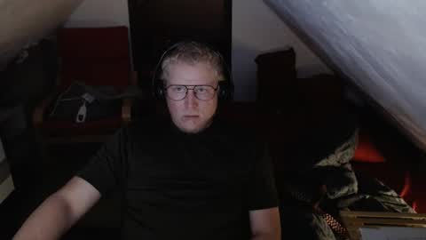 Snapshot of pussylovercb chatting on 10.02.25 pussylovercb online show from 10.02.25