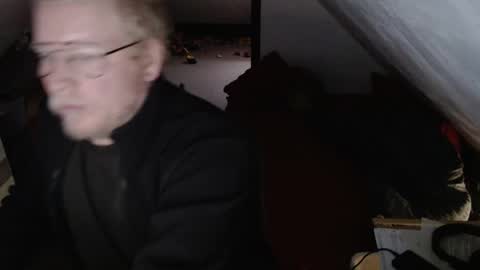 Snapshot of pussylovercb chatting on 10.17.25 pussylovercb online show from 10.17.25