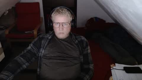 Snapshot of pussylovercb chatting on 10.21.25 pussylovercb online show from 10.21.25