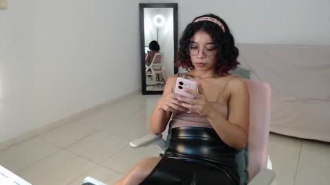 Izumi online show from 02.24.25