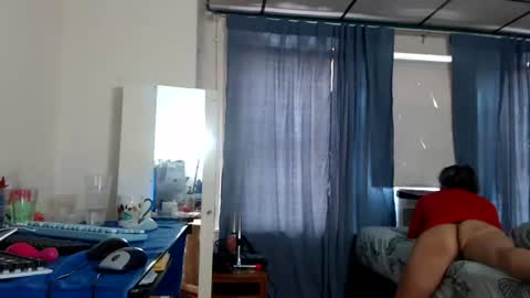 Snapshot of putiputi4u chatting on 06.21.26 putiputi4u online show from 06.21.26