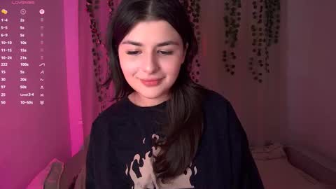 Snapshot of pyro_flerrrr chatting on 11.04.25 pyro_flerrrr online show from 11.04.25