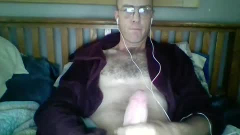 Snapshot of q2phq2ph chatting on 09.14.25 q2phq2ph online show from 09.14.25