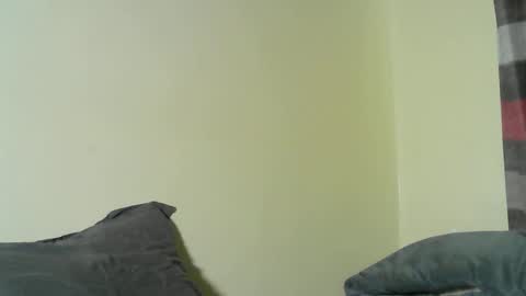 Snapshot of qastrol chatting on 11.11.25 streamsinners online show from 11.11.25